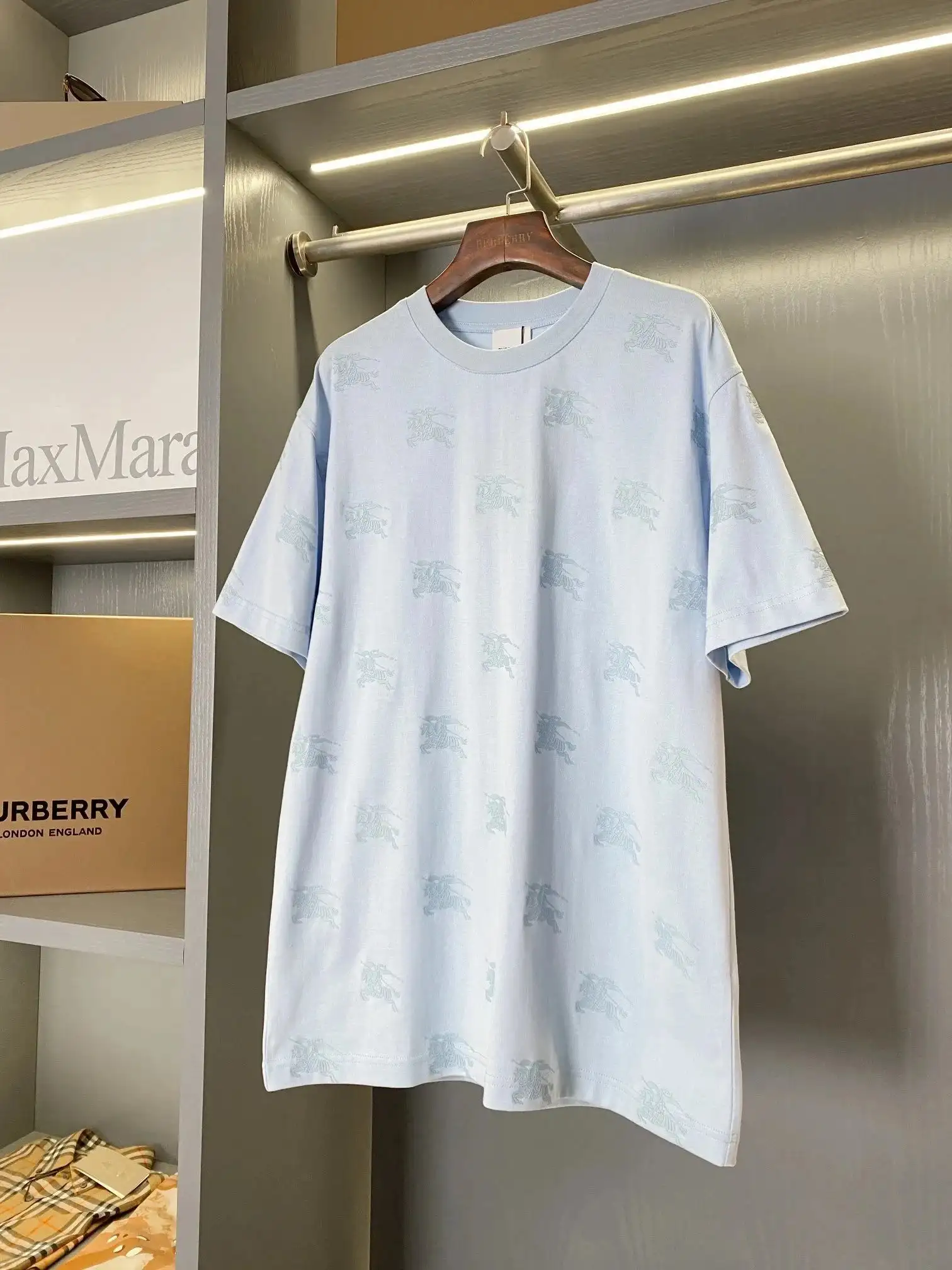 Burberry Knight Print T-Shirts [32 styles] — foto 8 de 8