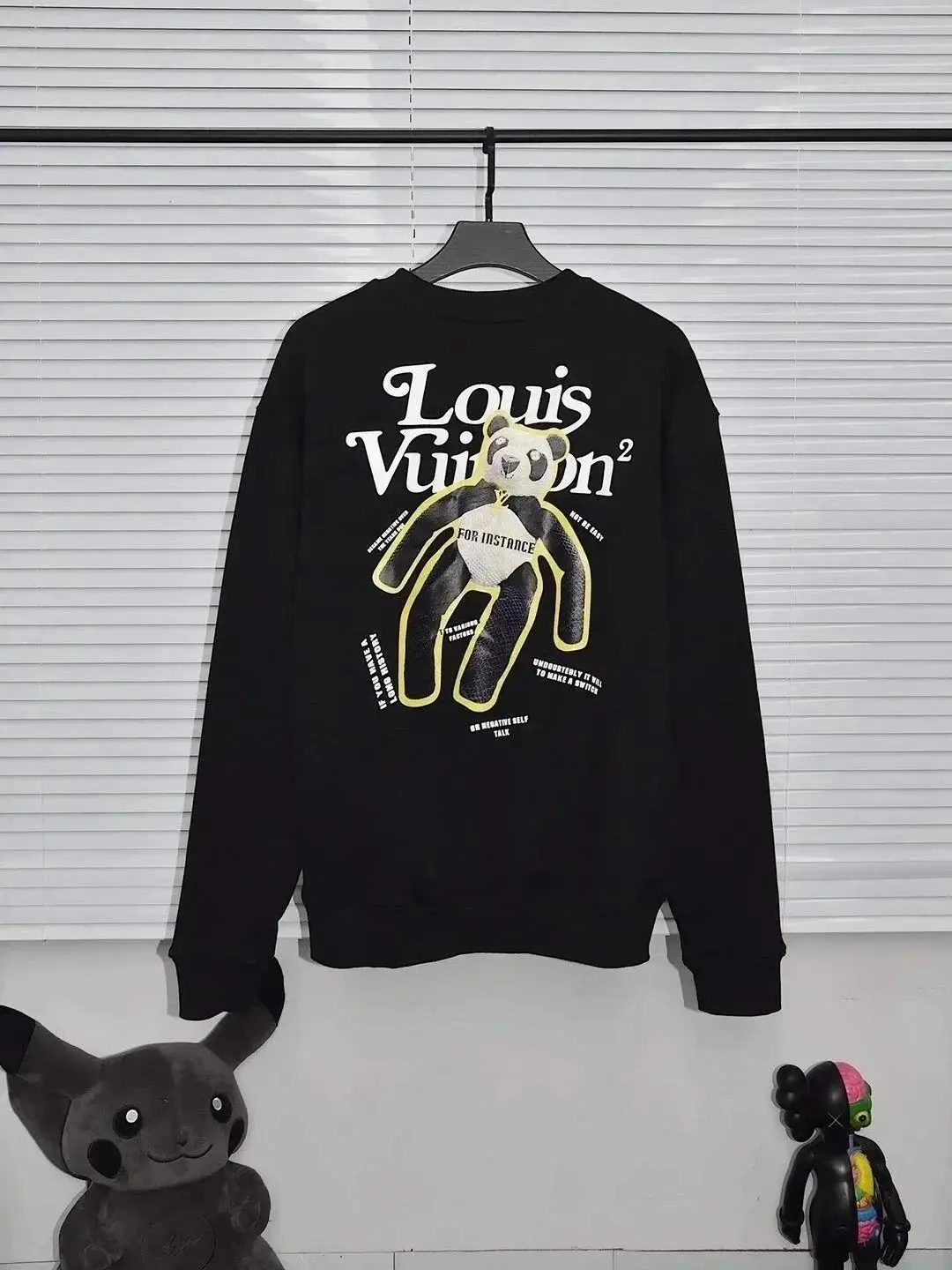 Louis Vuitton Graphic Print Sweatshirt [13 styles] — foto 4 de 8