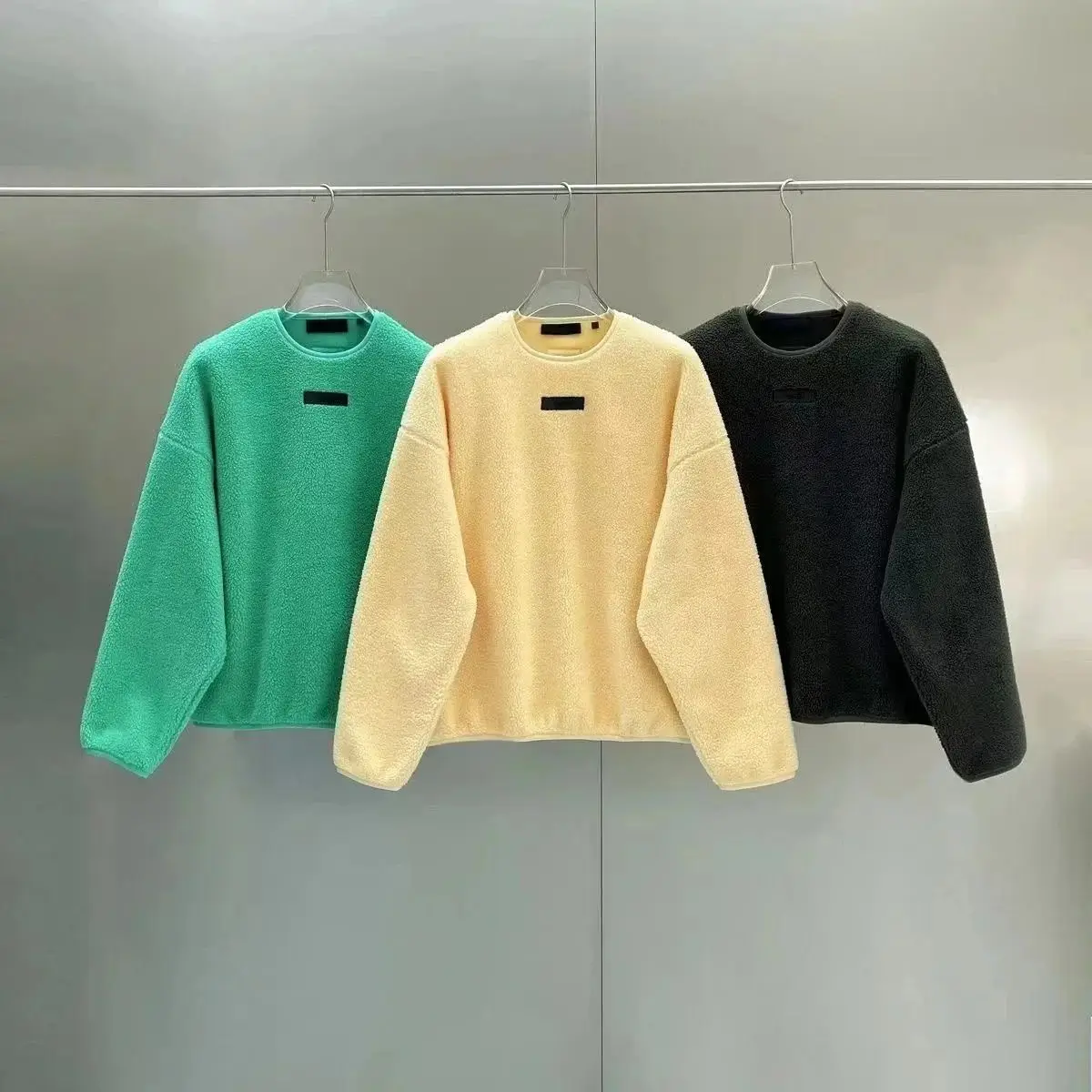 ESSENTIALS Sweater & Pants Set [6 styles] — foto 2 de 8