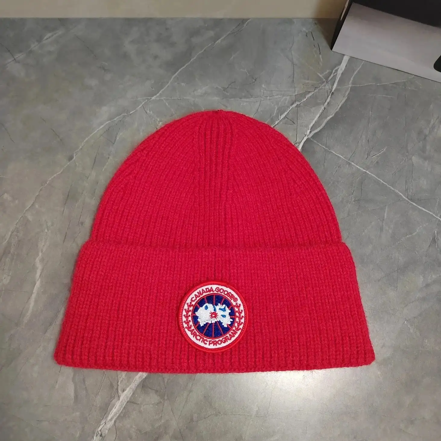 Canada Goose Arctic Program Beanie [9 styles] — foto 2 de 4