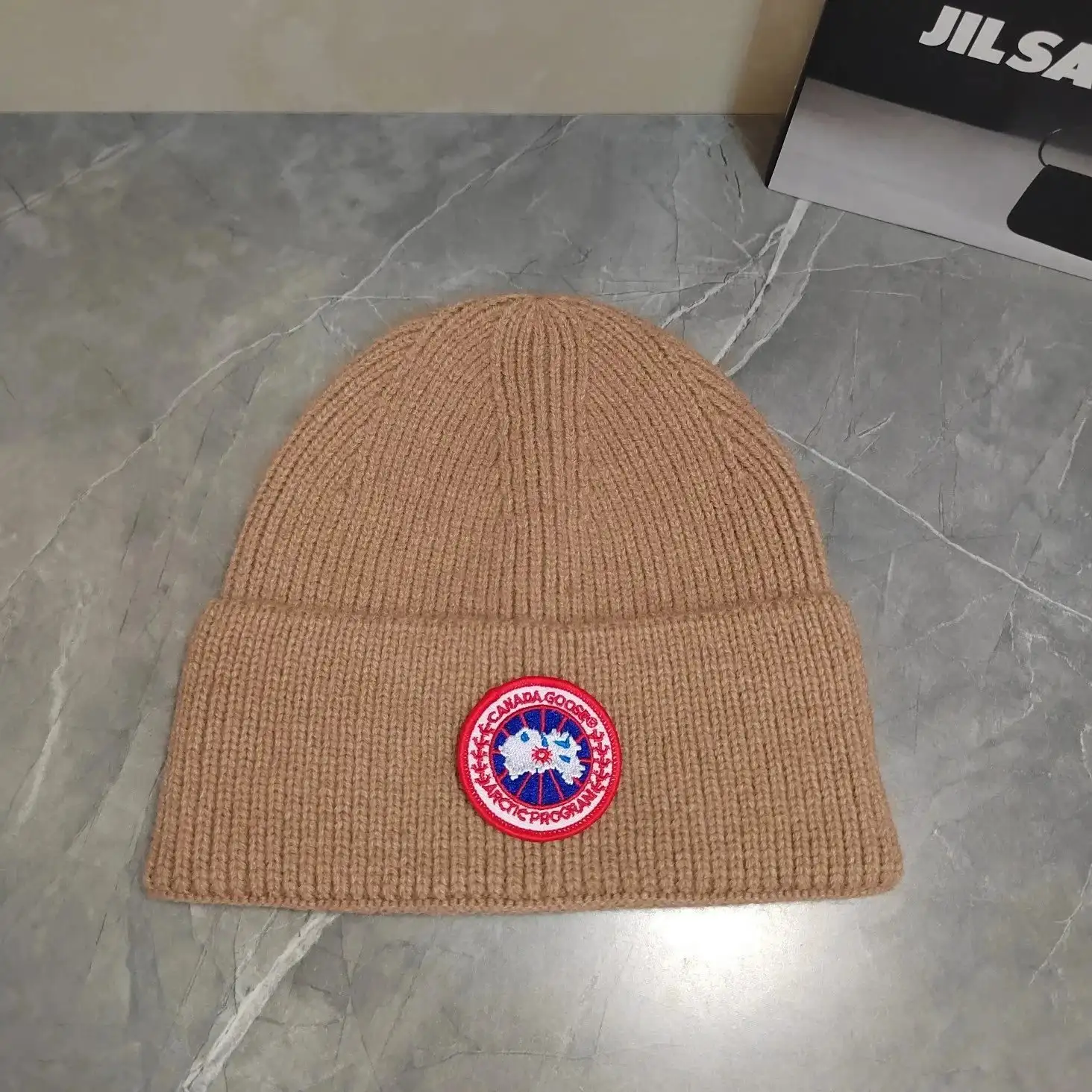 Canada Goose Arctic Program Beanie [9 styles] — foto 4 de 4
