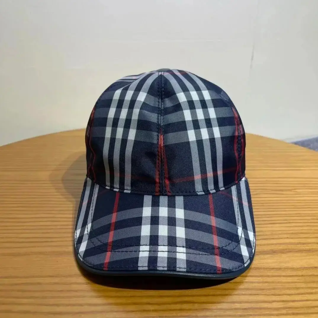 Burberry Vintage Check Cap [31 styles] — foto 3 de 6