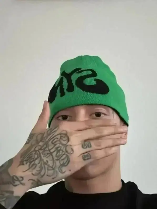 Syna World Graffiti Beanie [40 styles] — foto 2 de 8