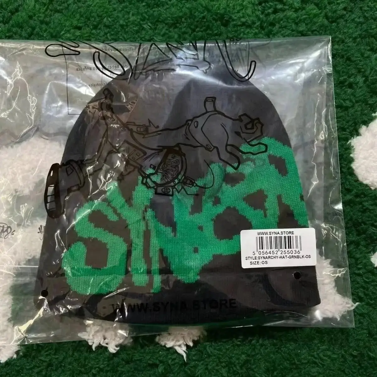Syna World Graffiti Beanie [40 styles] — foto 4 de 8