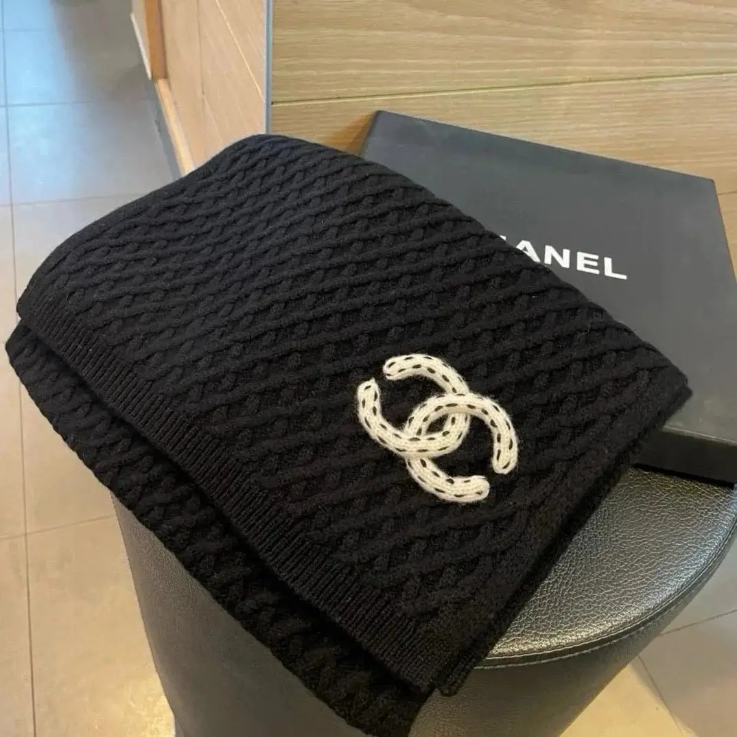 chanel cashmere scarf  (15 styles) — foto 8 de 8