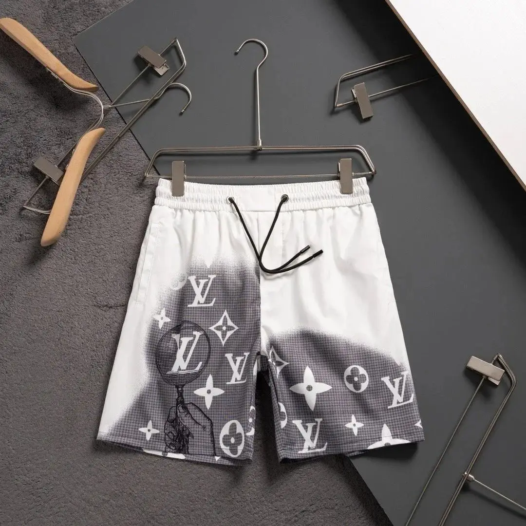 LV Shorts Beach Pants — foto 3 de 6