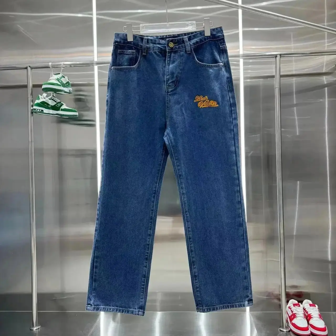 Louis Vuitton Monogram Cargo Pants — foto 5 de 6