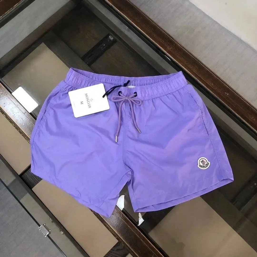 Moncler Shorts — foto 8 de 8