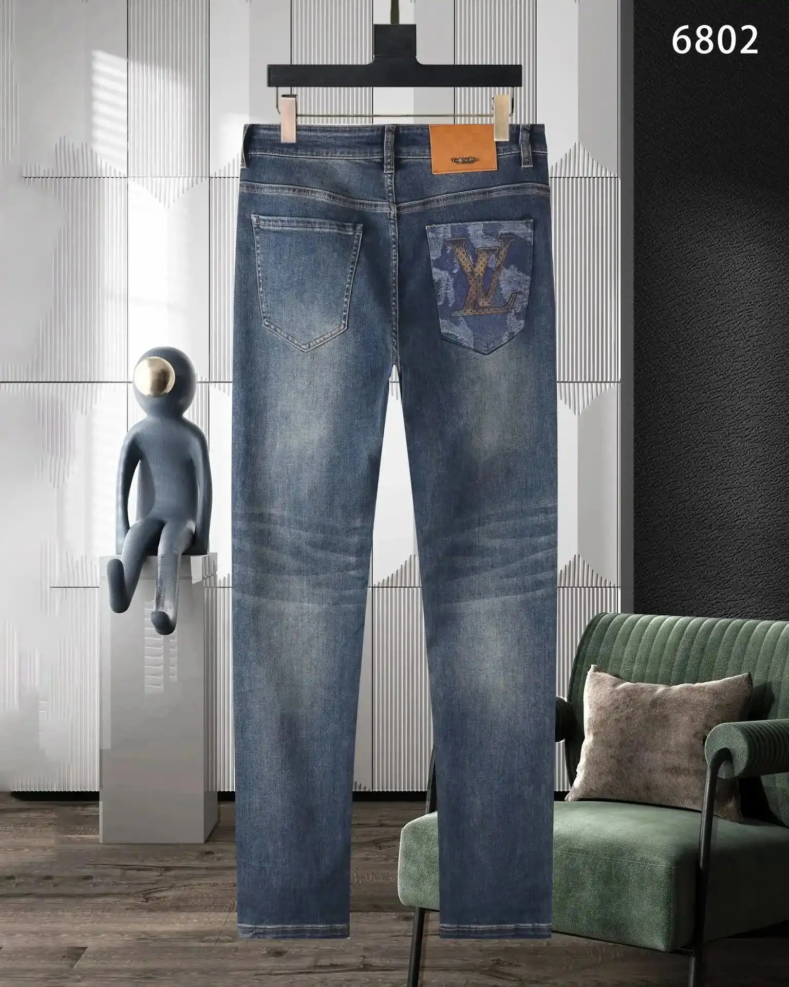 Louis Vuitton Jeans — foto 3 de 5