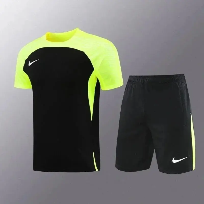 Nike Short Sleeve Set — foto 3 de 8