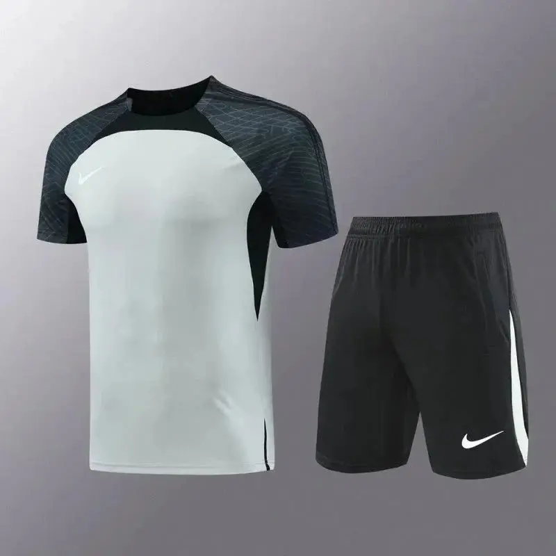 Nike Short Sleeve Set — foto 5 de 8