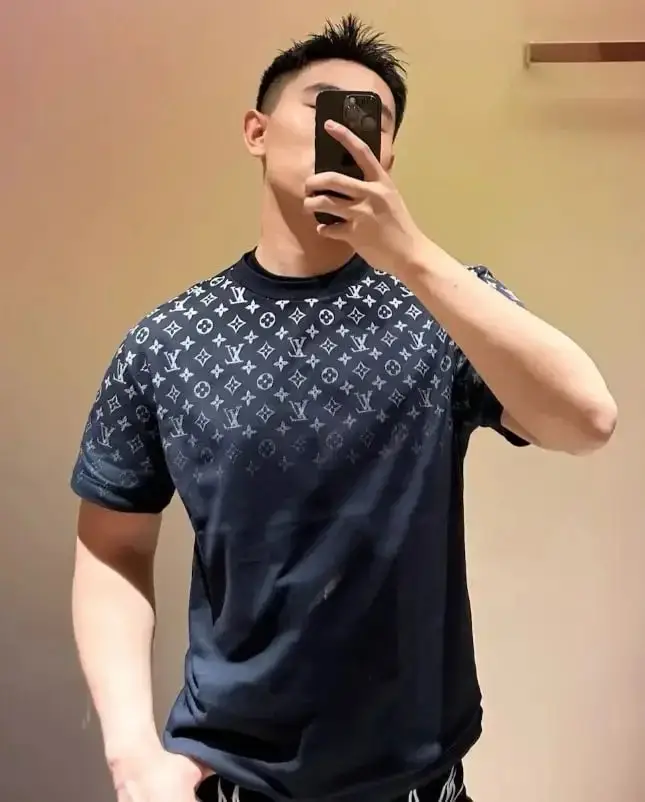 Louis Vuitton Tee — foto 5 de 8