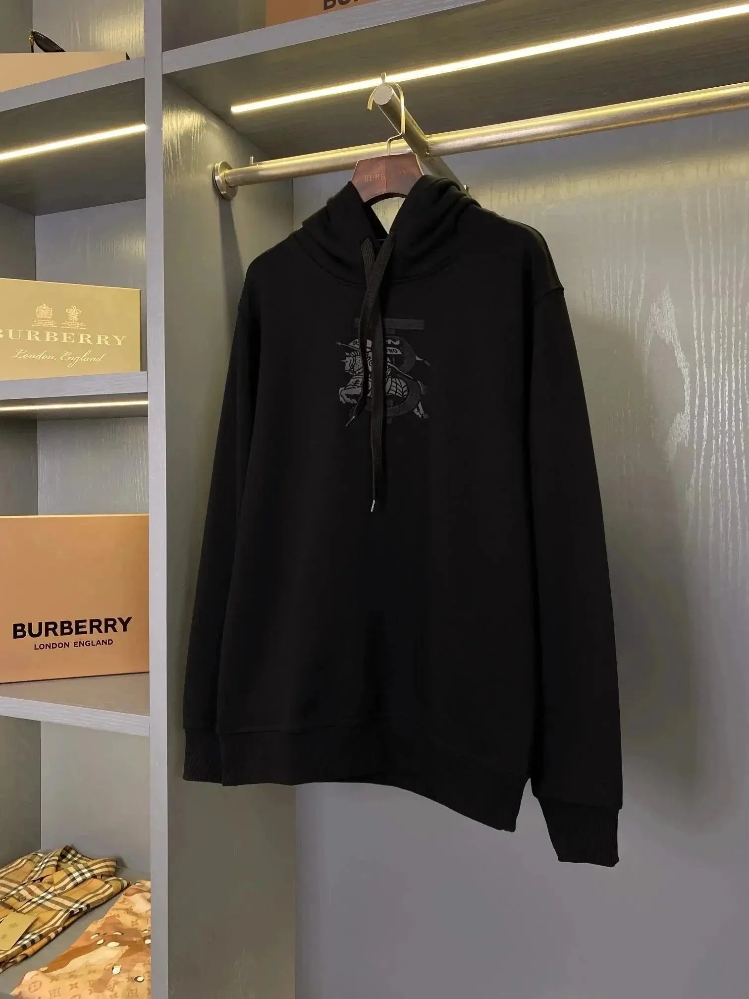 Burberry Hoodies [40 styles] — foto 3 de 8
