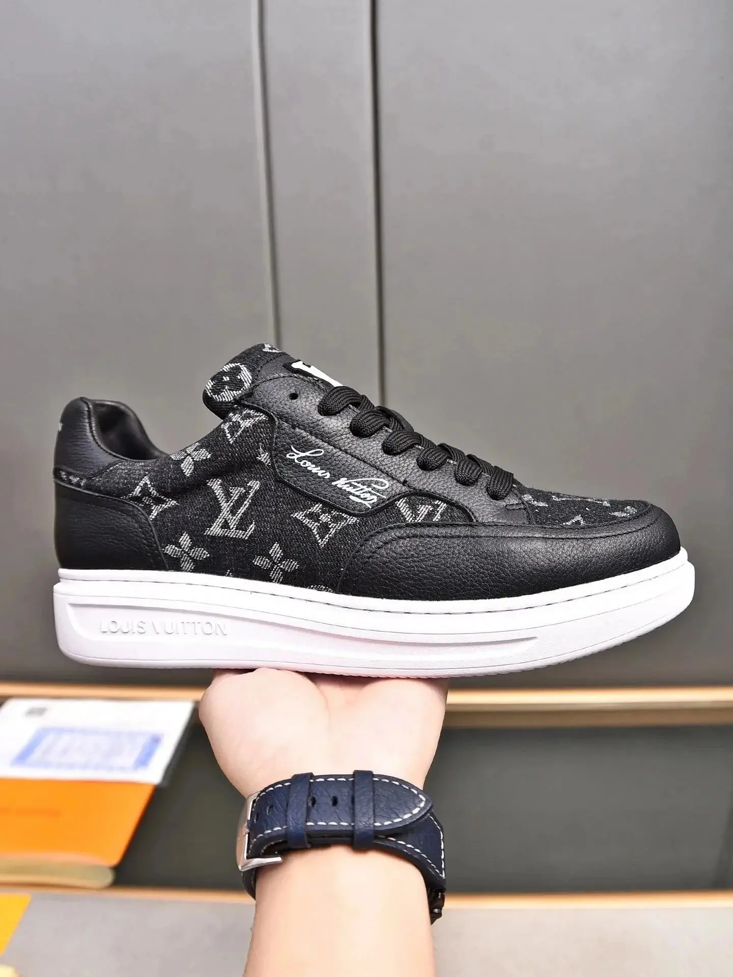 LV Shoes — foto 4 de 7