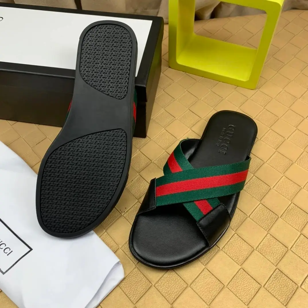 Gucci Web Stripe Slide Sandals [6 styles] — foto 2 de 8