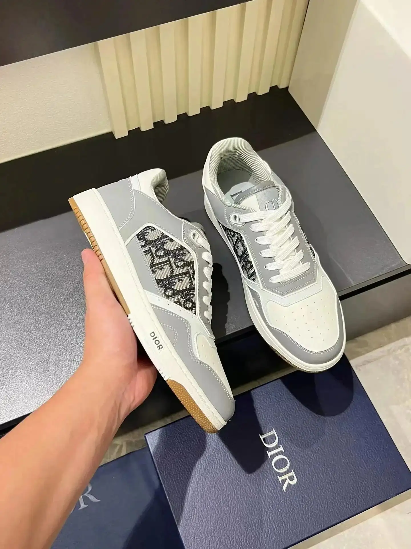 Dior B25 B27 — foto 3 de 5
