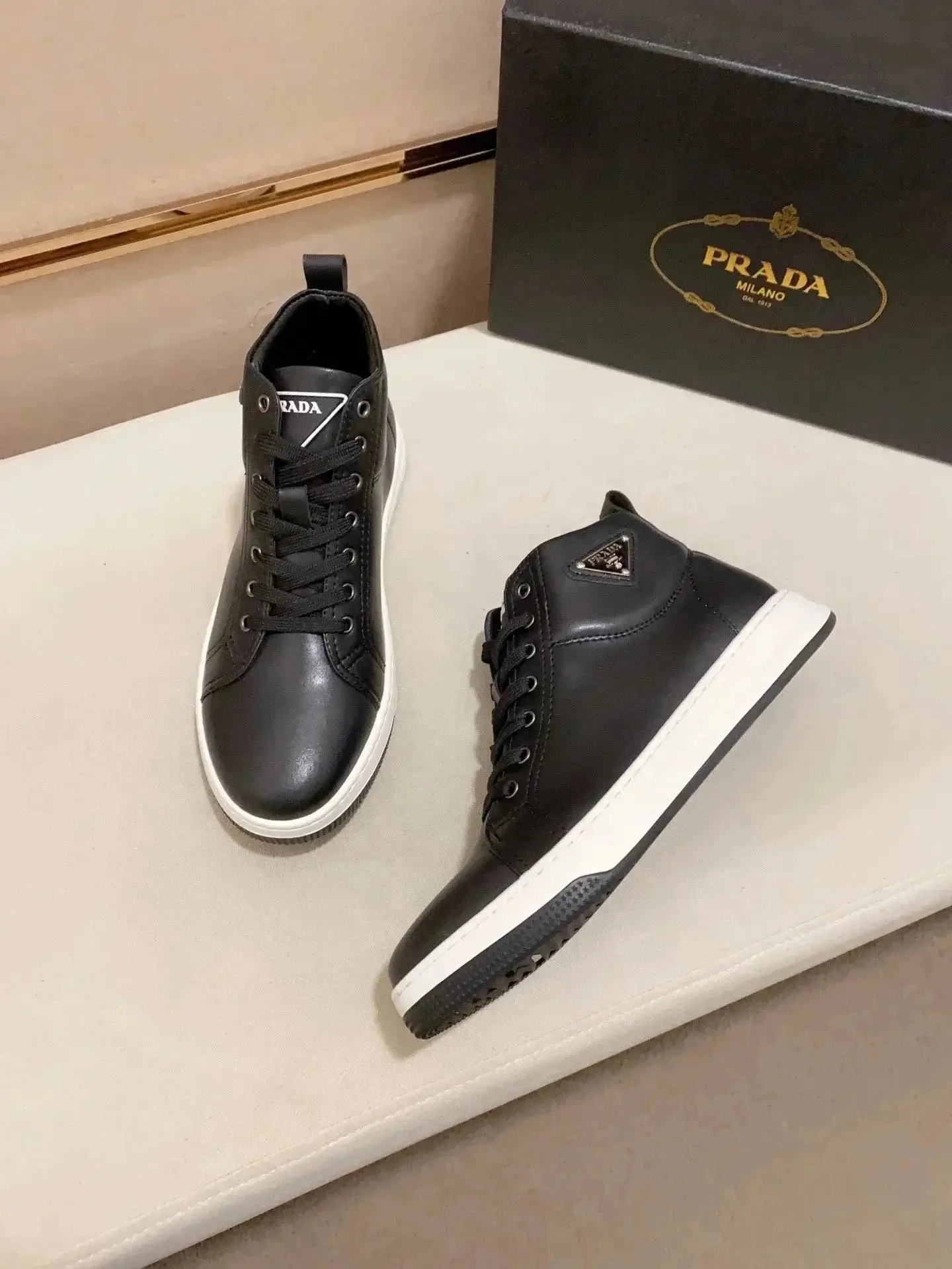 Prada shoes — foto 5 de 8