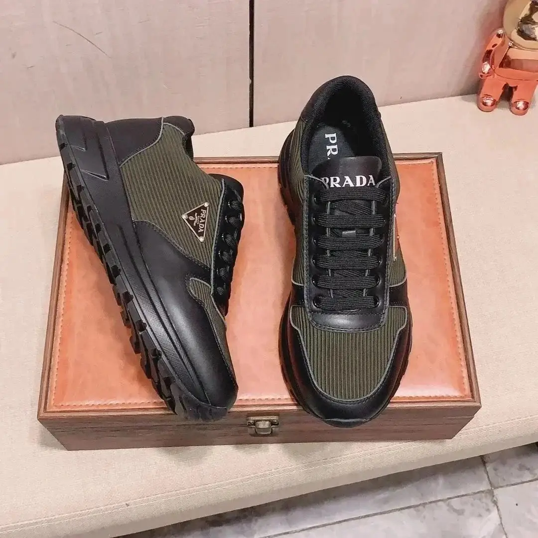 Prada shoes — foto 6 de 8