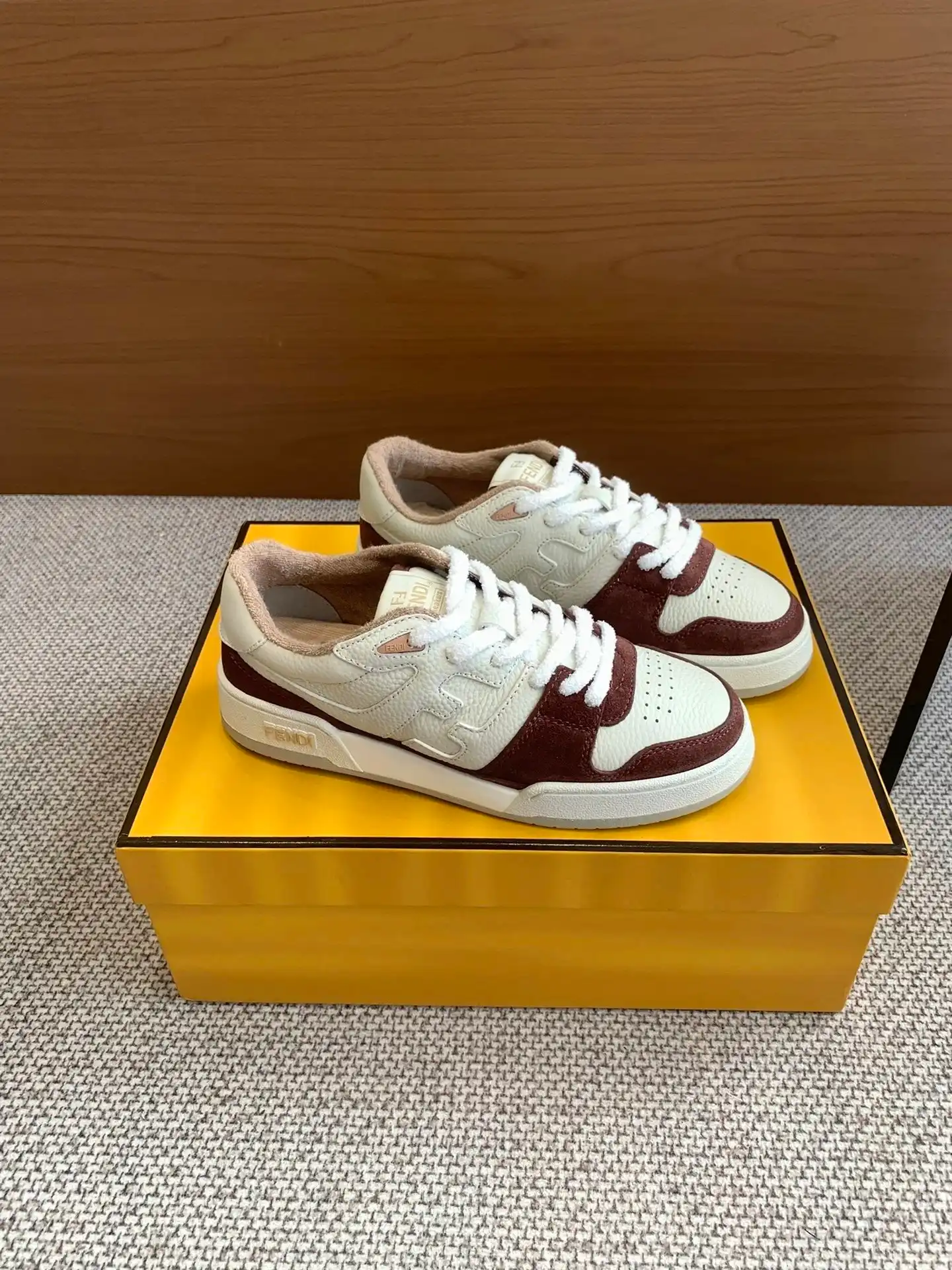 Fendi Match Sneakers — foto 6 de 8
