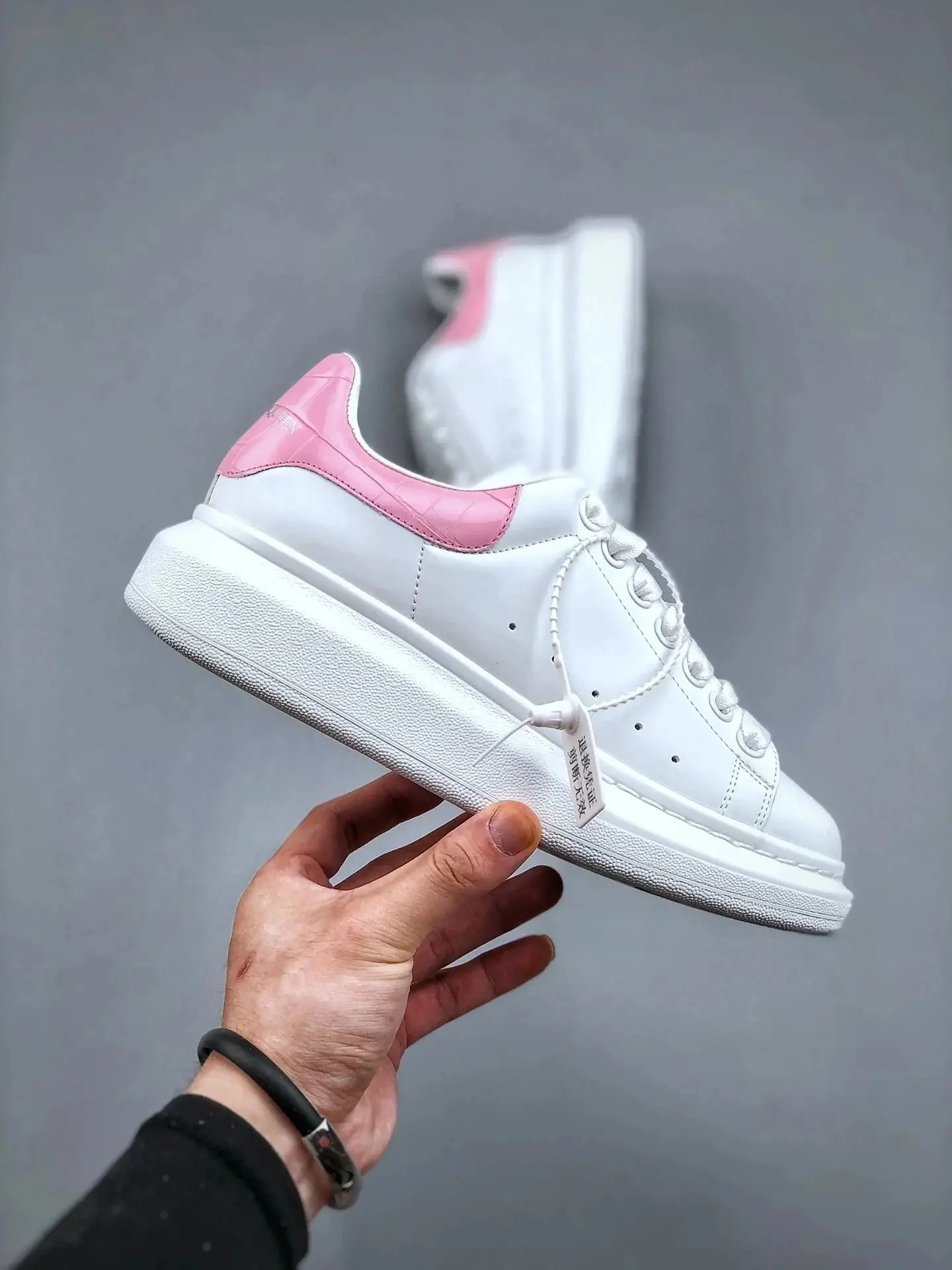 Alexander McQueen Sneakers — foto 5 de 8