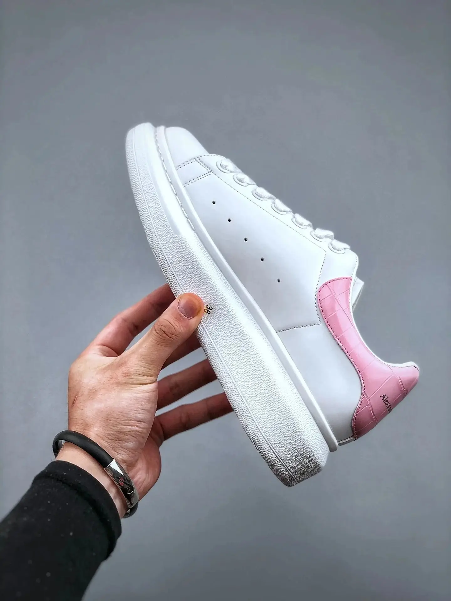 Alexander McQueen Sneakers — foto 8 de 8