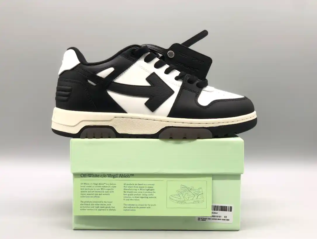 Off-White Sneakers — foto 3 de 8