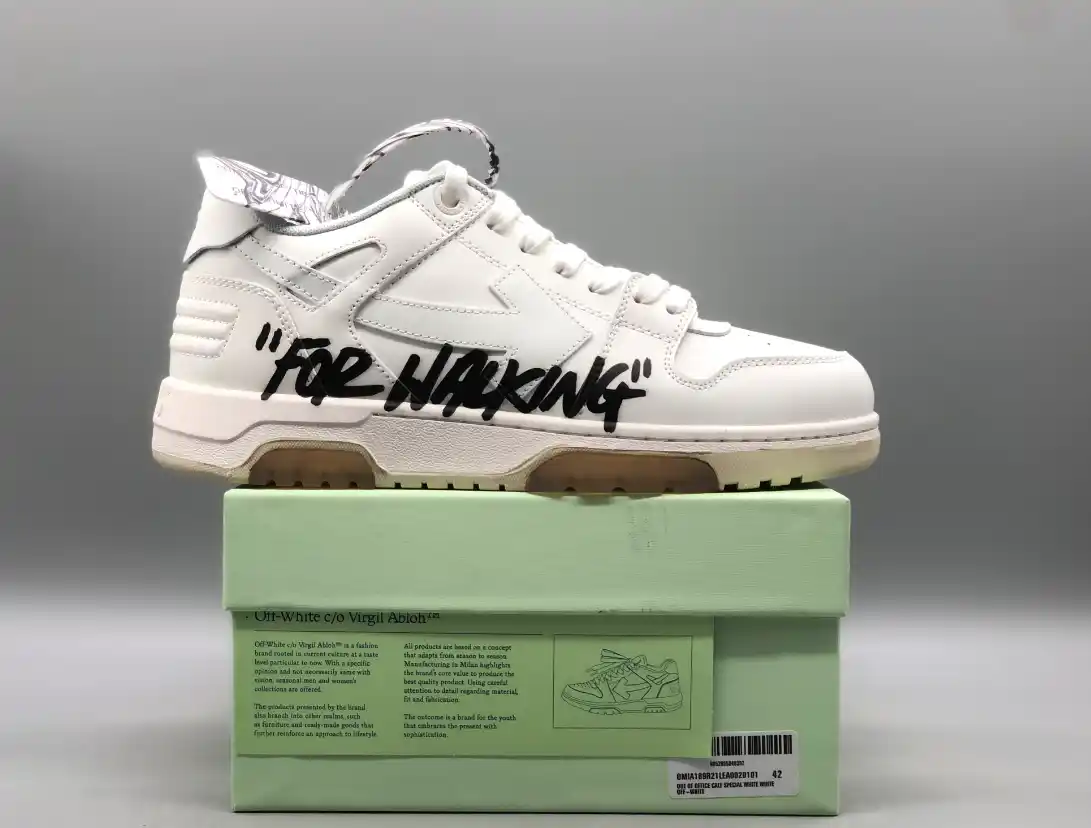 Off-White Sneakers — foto 4 de 8