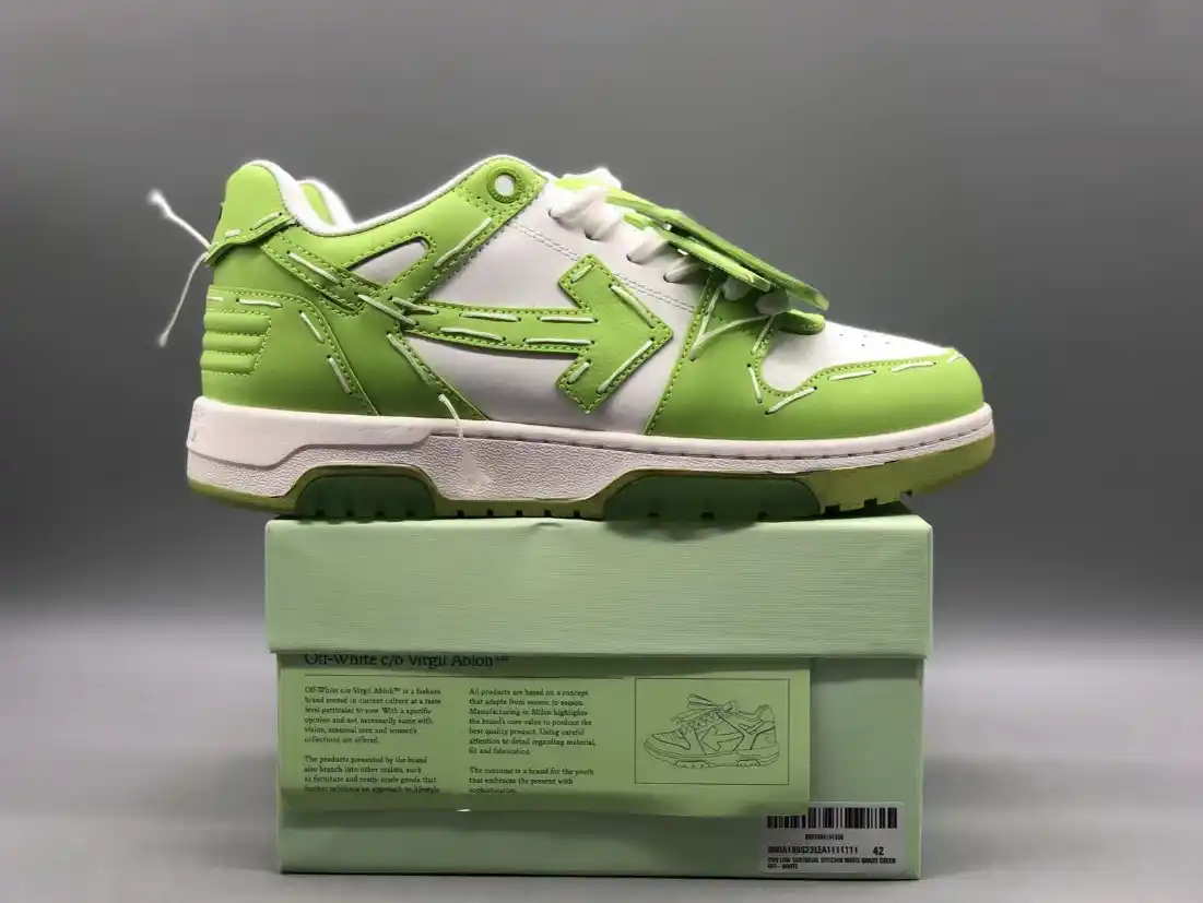 Off-White Sneakers — foto 6 de 8