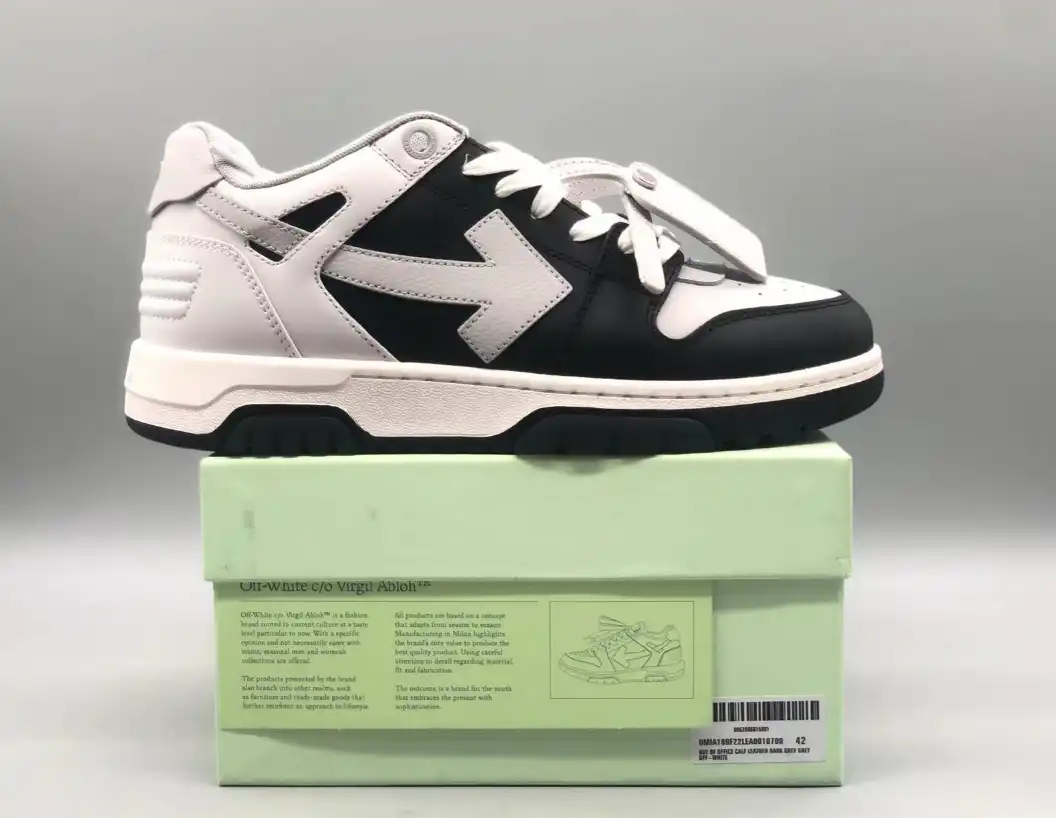 Off-White Sneakers — foto 7 de 8