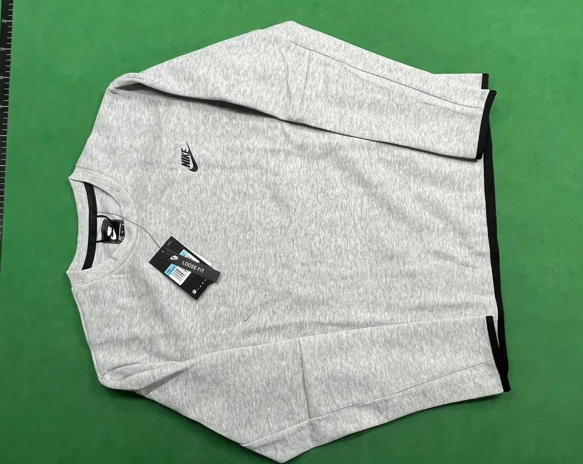 Nike Loose Fit Sweatshirt
