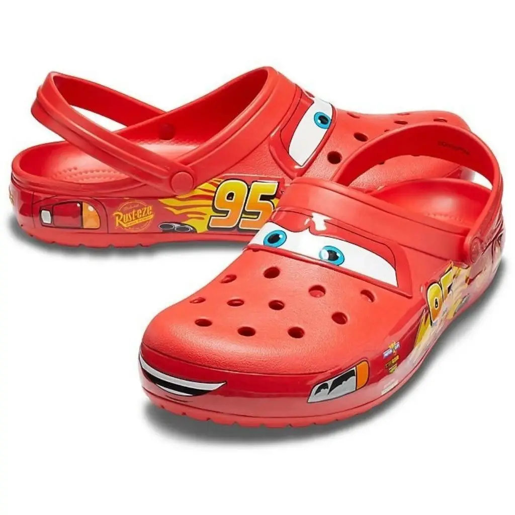 Crocs Lightning McQueen Clogs — foto 2 de 8