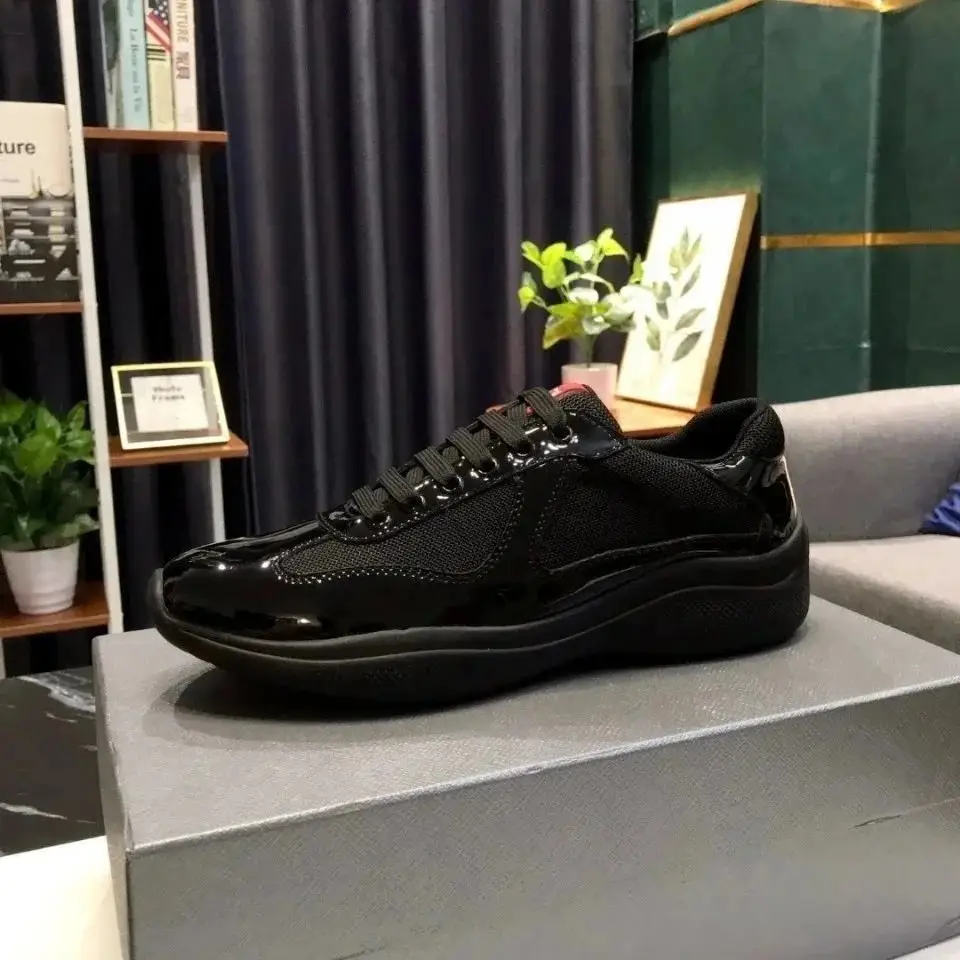Prada Linea Rossa Sneakers — foto 4 de 5