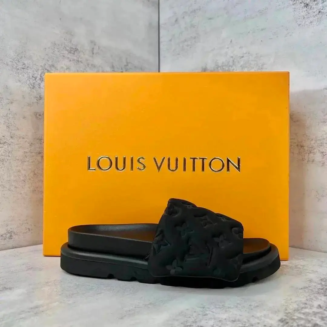 Louis Vuitton Slides [Multiple Styles: Monogram — foto 5 de 8