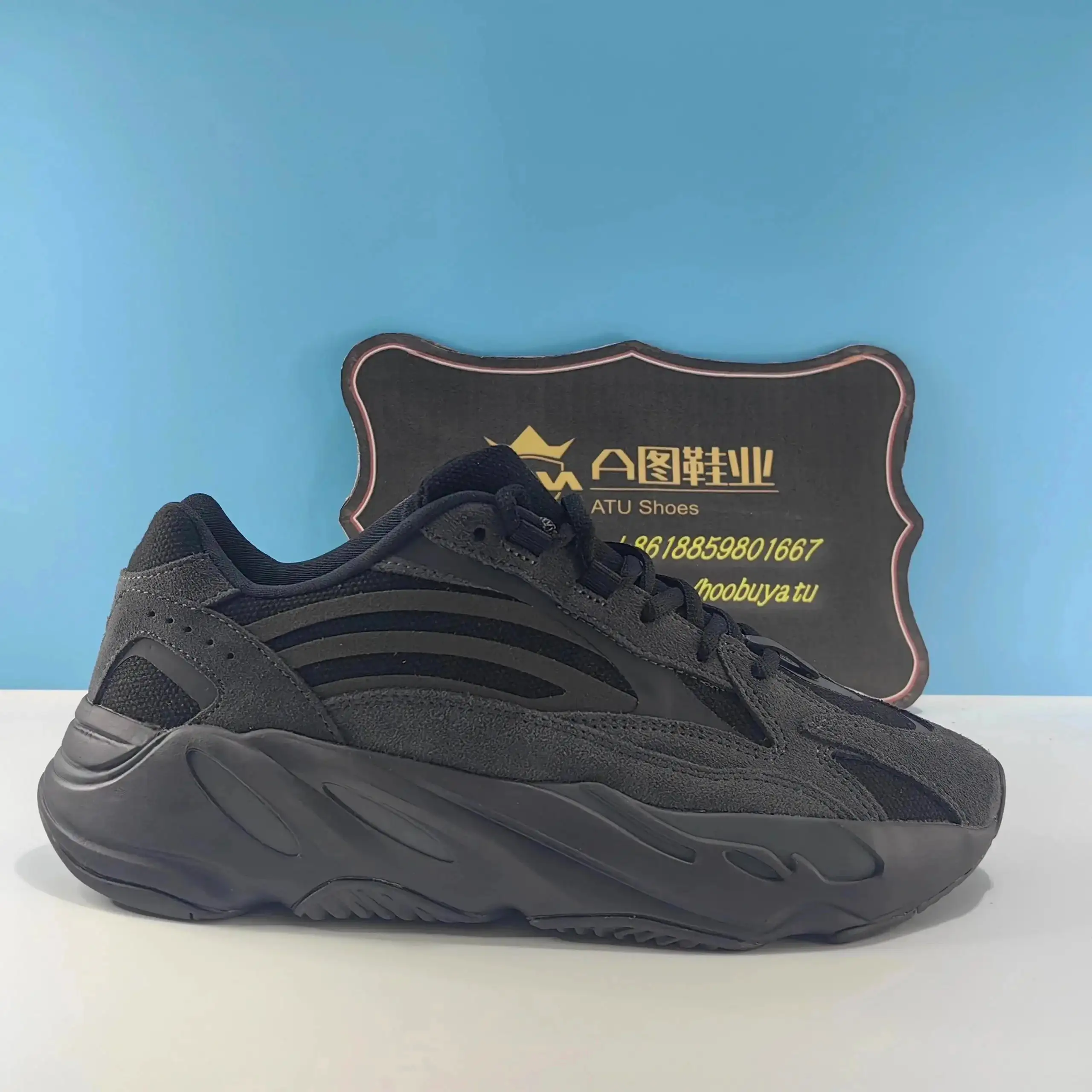 Yeezy boost 700 [10 Colors] — foto 3 de 8