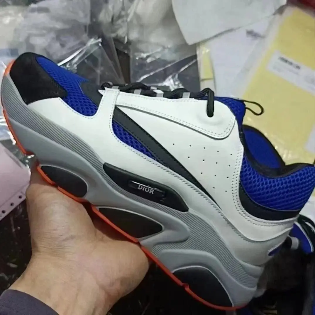 Dior Sneakers — foto 3 de 8