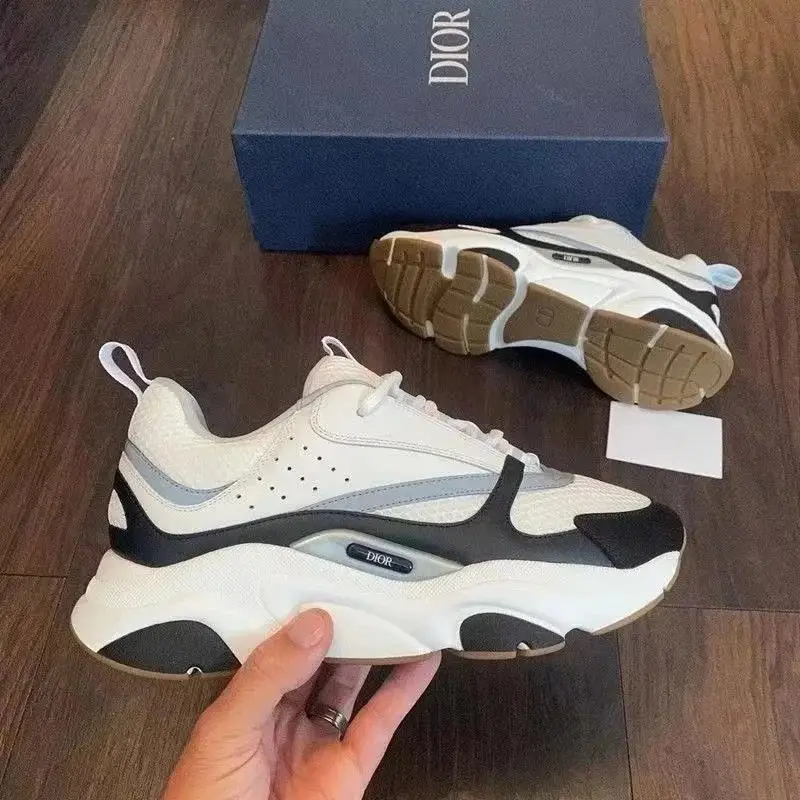 Dior Sneakers — foto 8 de 8