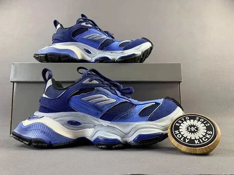 Balenciaga MAYA Sneakers — foto 7 de 7