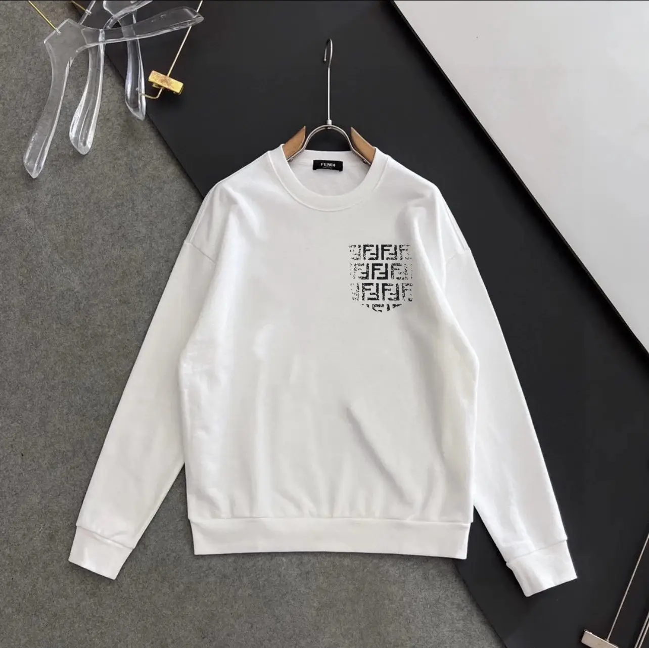 Fendi Hoodie [5 styles] — foto 4 de 8