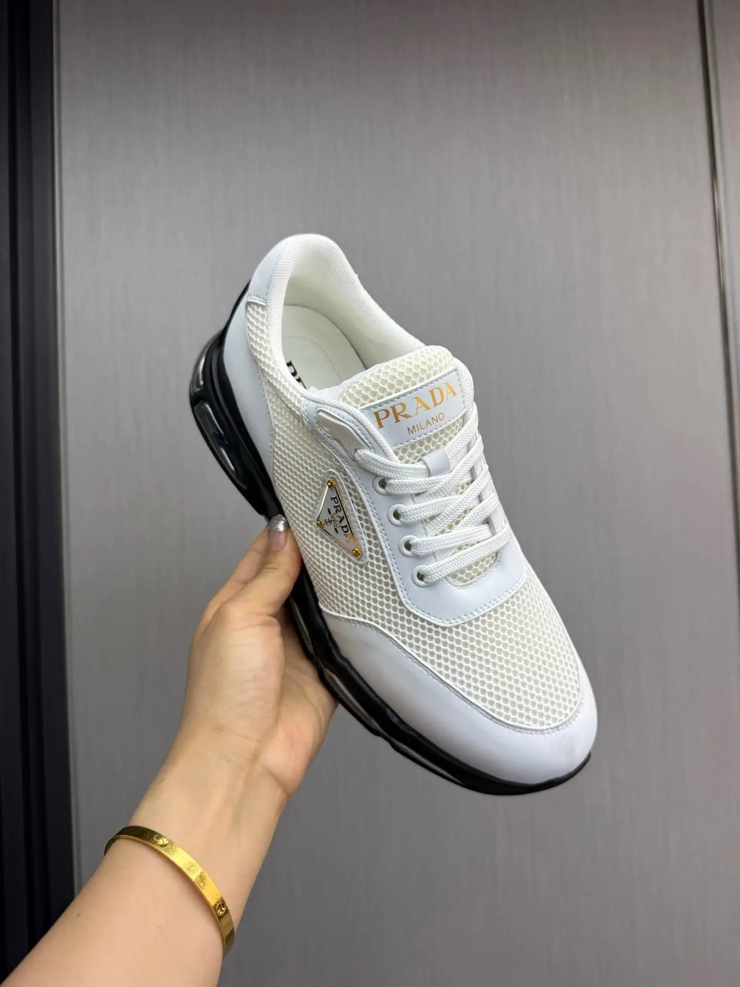 Prada Chunky Sneakers [39 styles] — foto 2 de 8