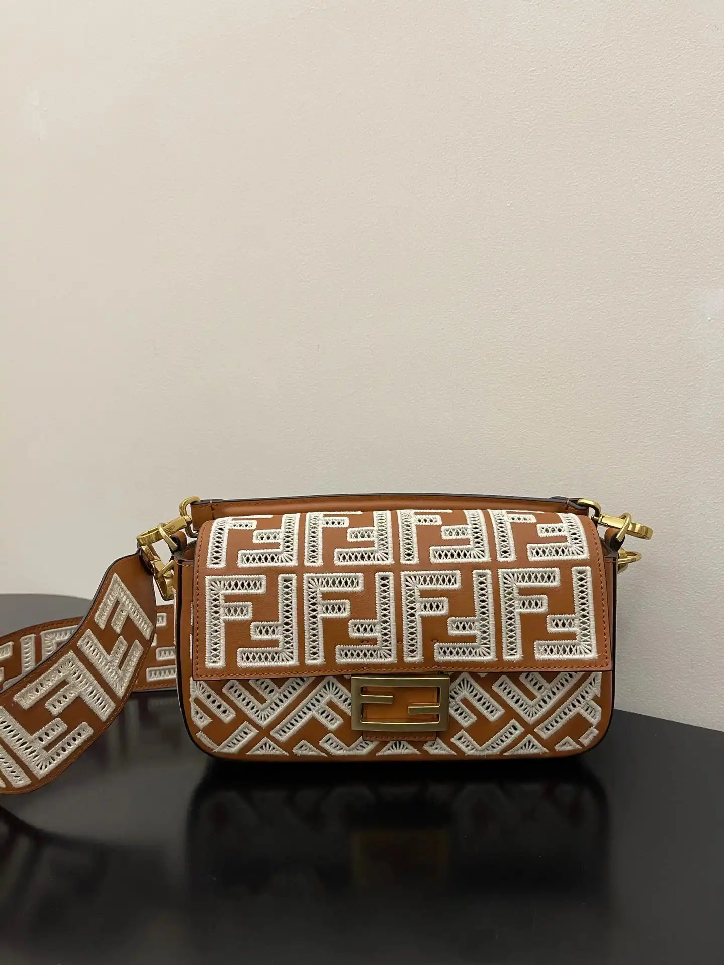 Fendi Chain Bag [14 styles] — foto 7 de 8