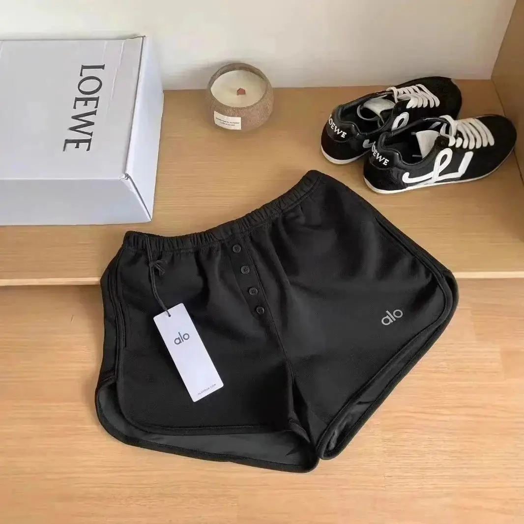 Alo Shorts — foto 2 de 5