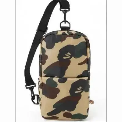 A Bathing Ape Crossbody Bags [18 styles] — foto 5 de 8