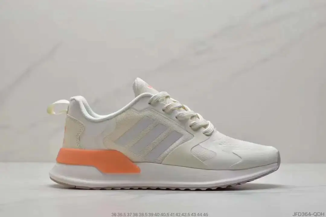 Adidas Running Shoes [40 styles] — foto 5 de 8