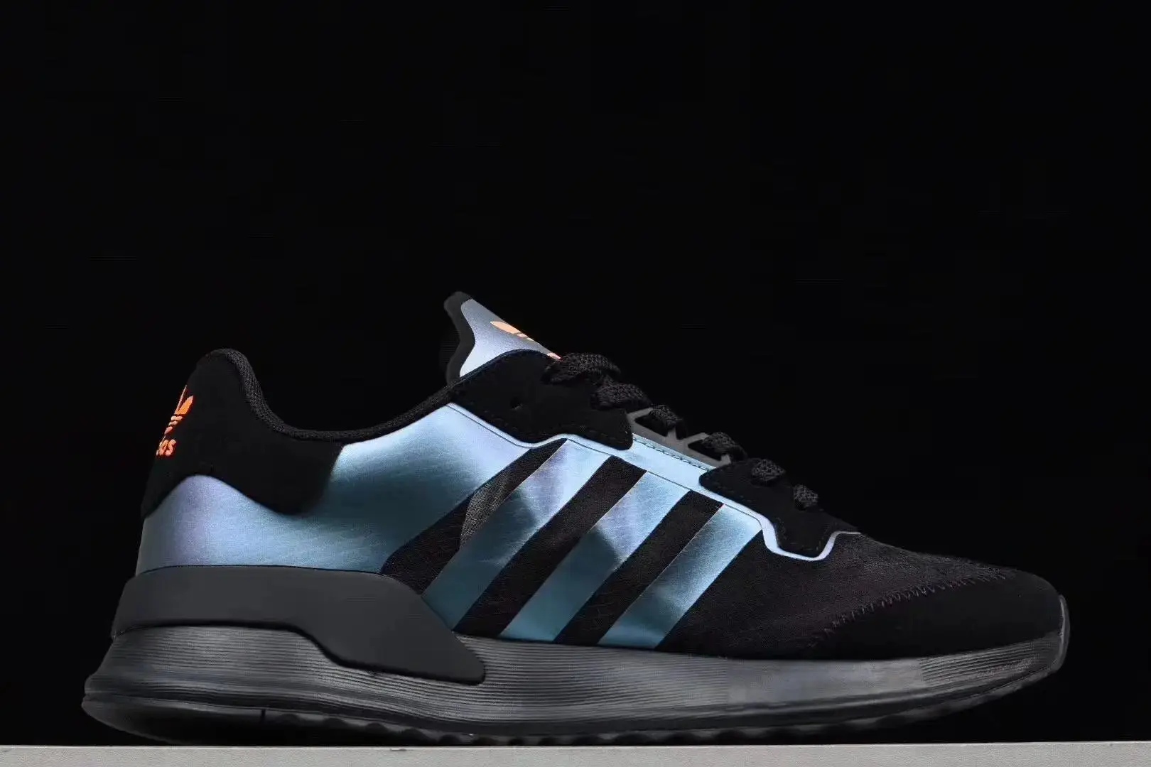 Adidas Running Shoes [40 styles] — foto 8 de 8