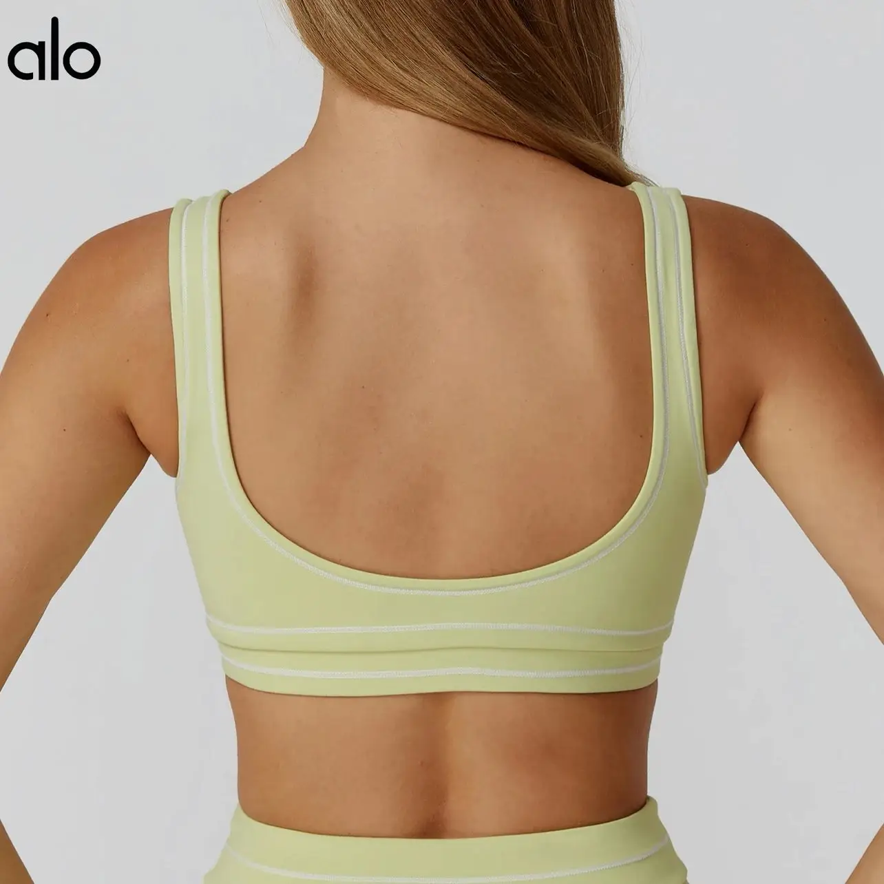 Alo Activewear [10 styles] — foto 2 de 8
