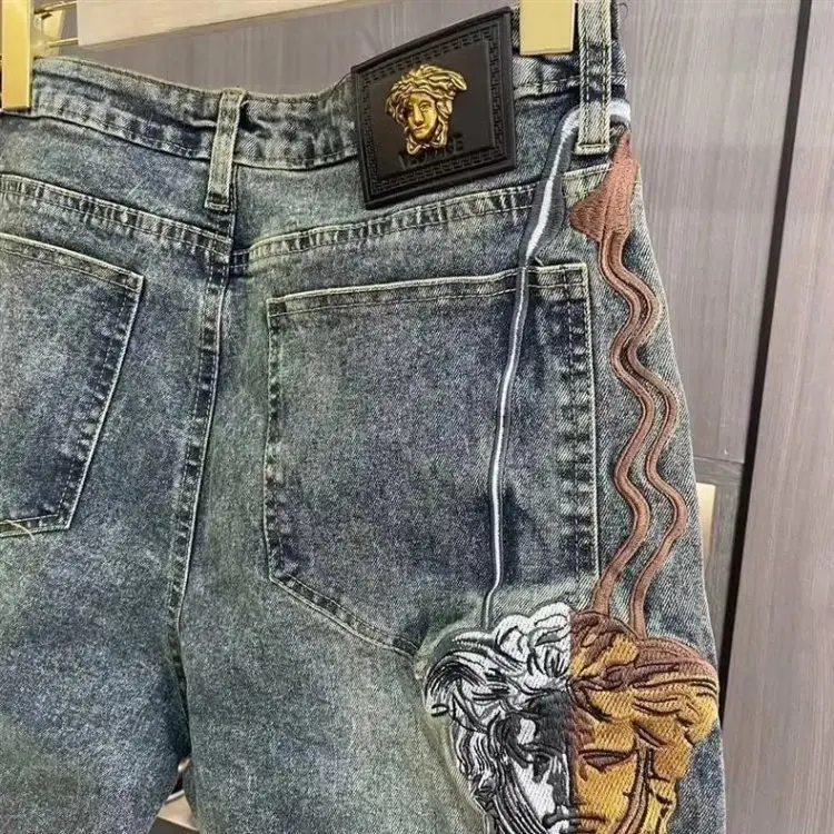 Versace Jeans — foto 2 de 6