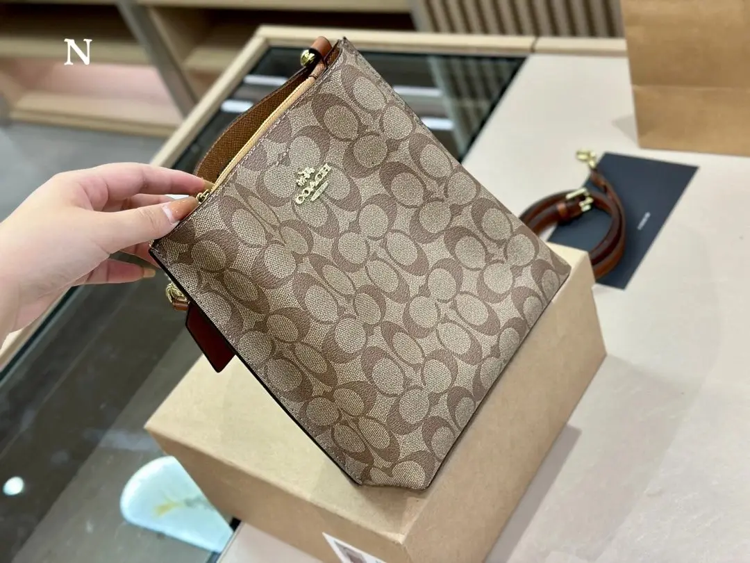 Coach Handbags [15 styles]