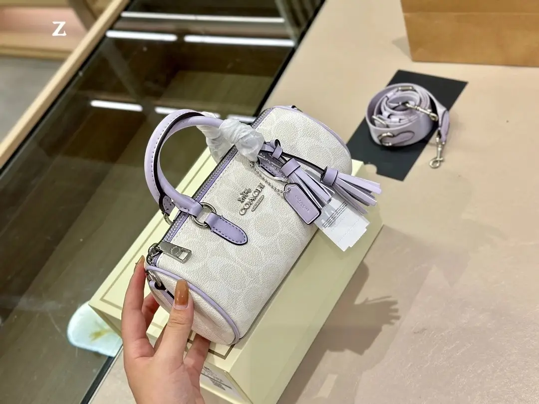 Coach Handbags [15 styles] — foto 6 de 8