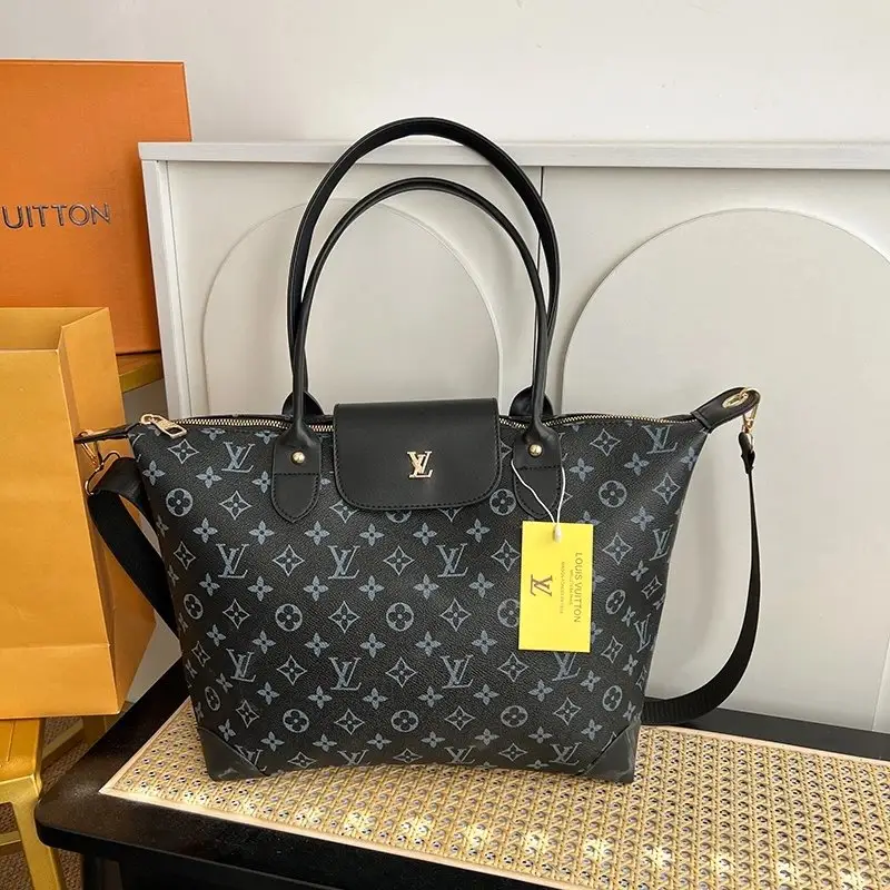 Louis Vuitton Crossbody Bags [39 styles] — foto 8 de 8
