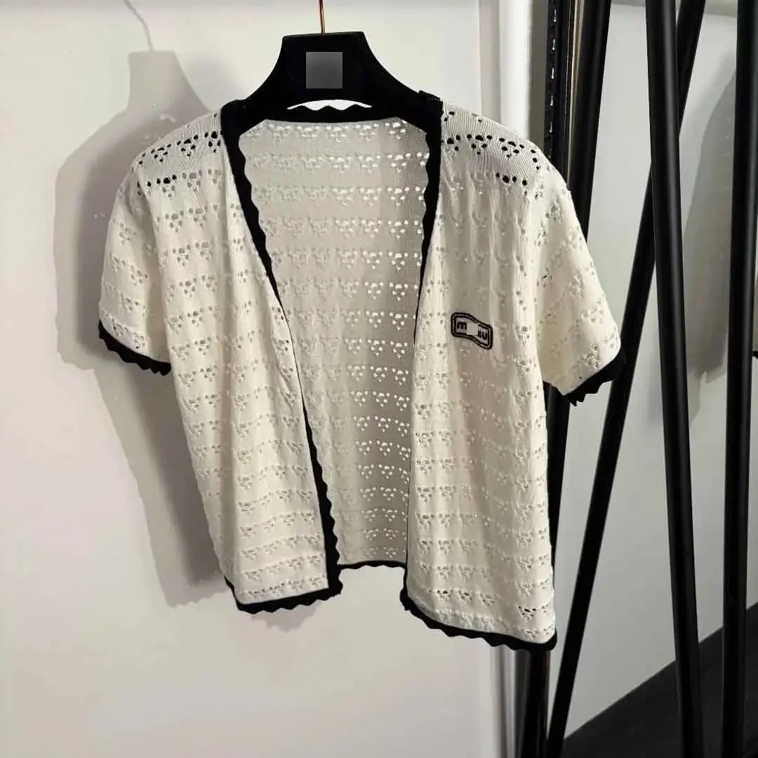 Miu Miu Vest Top [8 styles] — foto 3 de 5